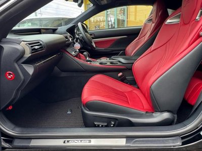 صورة 30 لـ 2015 Lexus RC F