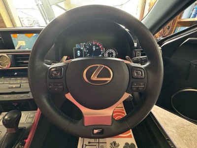 صورة 40 لـ 2015 Lexus RC F