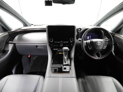 2024 Toyota ALPHARD — миниатюра 18