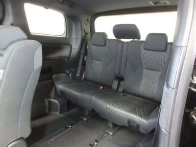 2025 Toyota ALPHARD — фото 32