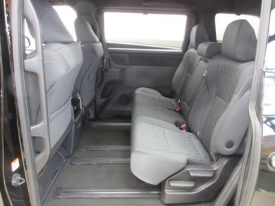 2025 Toyota ALPHARD — фото 30