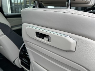 2023 BMW X5 thumbnail 64