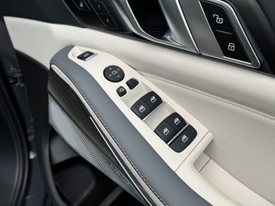 2023 BMW X5 thumbnail 61