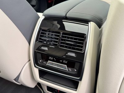 2023 BMW X5 thumbnail 65