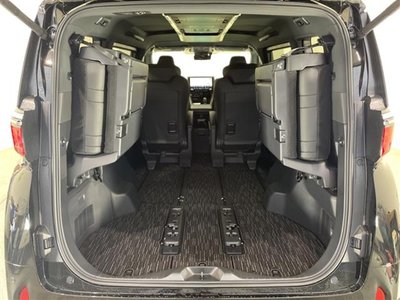 2026 Toyota ALPHARD — фото 27