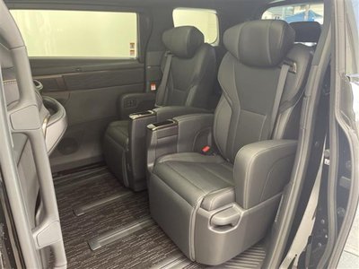 2026 Toyota ALPHARD — фото 23