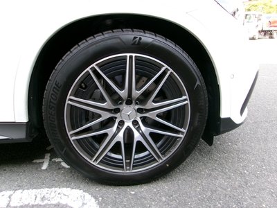 2025 Mercedes-BENZ GLC AMG photo 16