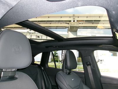 2025 Mercedes-BENZ GLC AMG photo 14