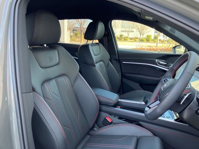 صورة مصغرة 23 لـ 2025 AUDI Q8 E-TRON
