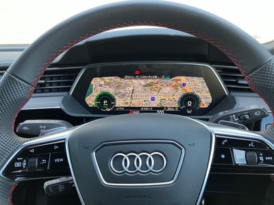 صورة مصغرة 16 لـ 2025 AUDI Q8 E-TRON