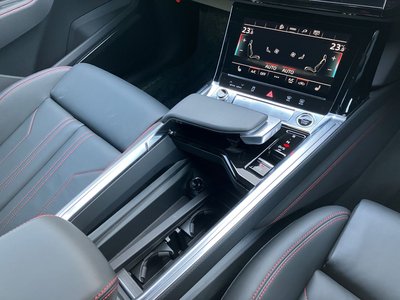 صورة مصغرة 20 لـ 2025 AUDI Q8 E-TRON