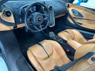 2019 Mclaren 570S SPIDER — фото 6