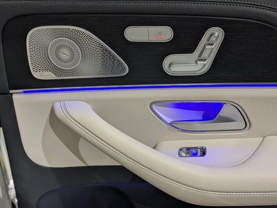 2020 Mercedes-BENZ GLS thumbnail 41