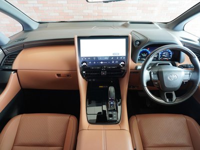 2025 Toyota VELLFIRE — фото 10