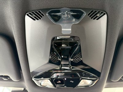 2025 BMW X2 thumbnail 34