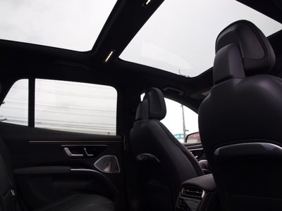 2025 Mercedes-BENZ EQS thumbnail 31