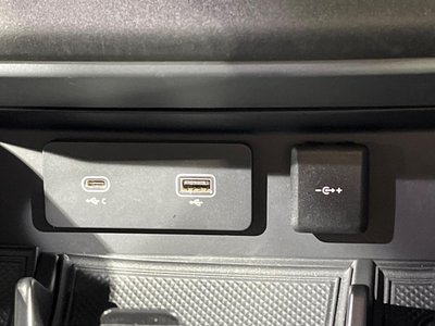2024 LAND Rover DEFENDER thumbnail 61