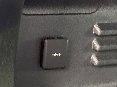 2024 LAND Rover DEFENDER thumbnail 58