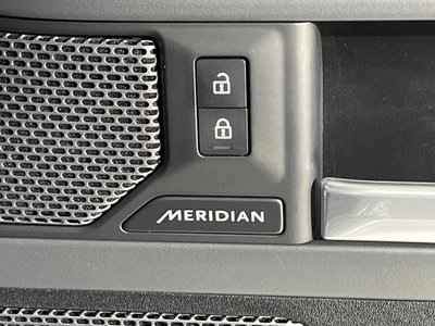 2024 LAND Rover DEFENDER photo 7