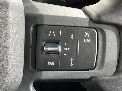 2024 LAND Rover DEFENDER photo 9