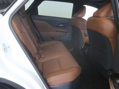 2026 Toyota CROWN ESTATE thumbnail 30