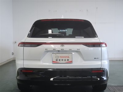 2026 Toyota CROWN ESTATE photo 6