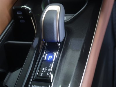 2026 Toyota CROWN ESTATE thumbnail 26