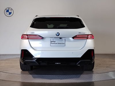 2024 BMW 5 SERIES TOURING 照片 9