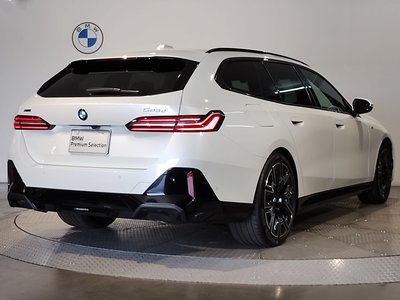 2024 BMW 5 SERIES TOURING 照片 8