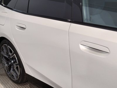 صورة 70 لـ 2024 BMW 5 SERIES TOURING