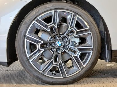 صورة 42 لـ 2024 BMW 5 SERIES TOURING