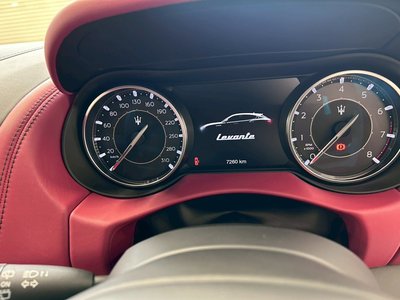 2021 Maserati LEVANTE — фото 13