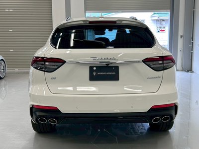 2021 Maserati LEVANTE — фото 4