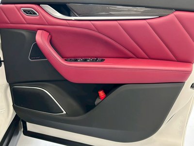 2021 Maserati LEVANTE — фото 11