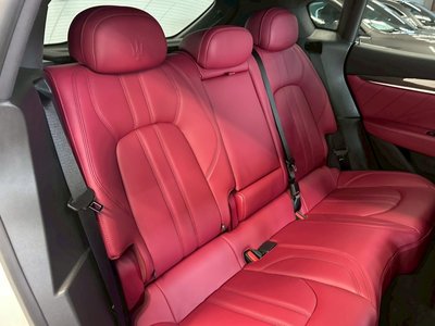 2021 Maserati LEVANTE — фото 10