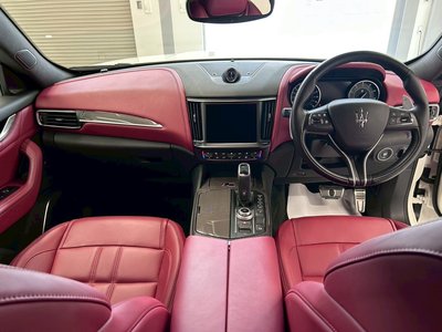 2021 Maserati LEVANTE — фото 8