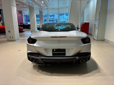 صورة 8 لـ 2023 Ferrari PORTOFINO M