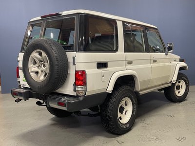 2000 Toyota LAND CRUISER 70 — фото 3