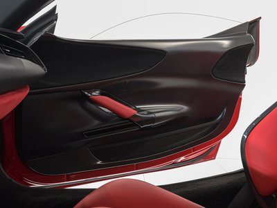 صورة 14 لـ 2021 Ferrari SF90 STRADALE