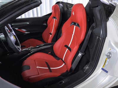 صورة 3 لـ 2023 Ferrari SF90 SPIDER