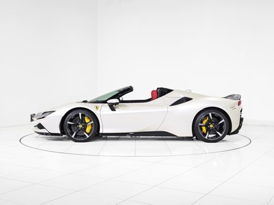 صورة 8 لـ 2023 Ferrari SF90 SPIDER
