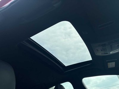 2022 Lexus IS thumbnail 23
