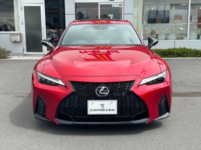 2022 Lexus IS thumbnail 38