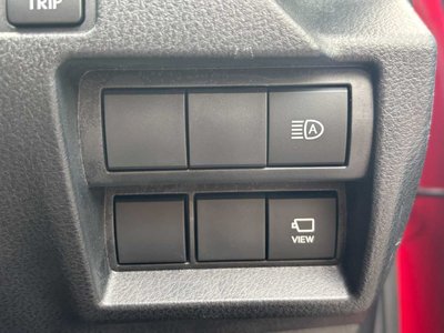 2022 Lexus IS thumbnail 17
