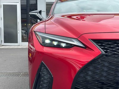 2022 Lexus IS thumbnail 36