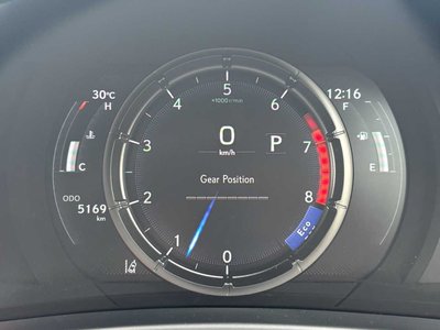 2022 Lexus IS photo 9