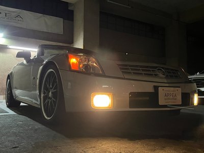 2005 Cadillac XLR — фото 21