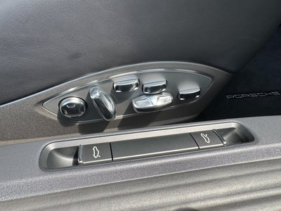 صورة مصغرة 22 لـ 2023 Porsche 718