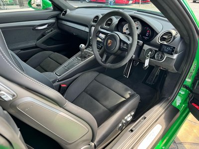 صورة مصغرة 17 لـ 2023 Porsche 718