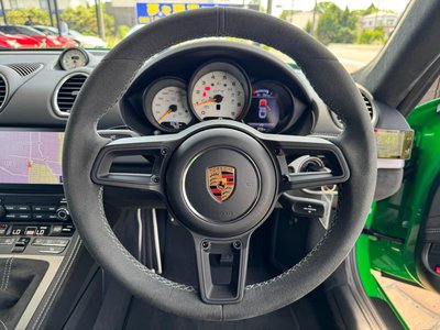 صورة مصغرة 18 لـ 2023 Porsche 718